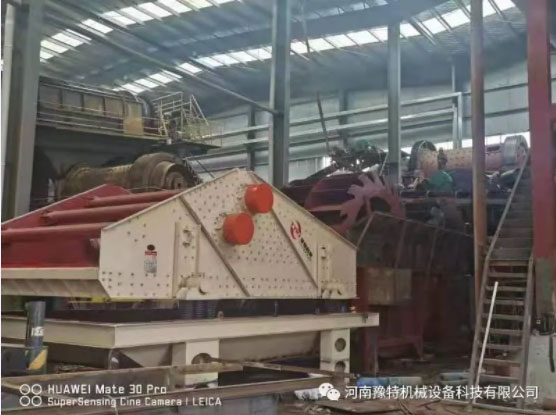 橢圓振動(dòng)篩篩網(wǎng)如何避免以及調(diào)整破損現(xiàn)象？